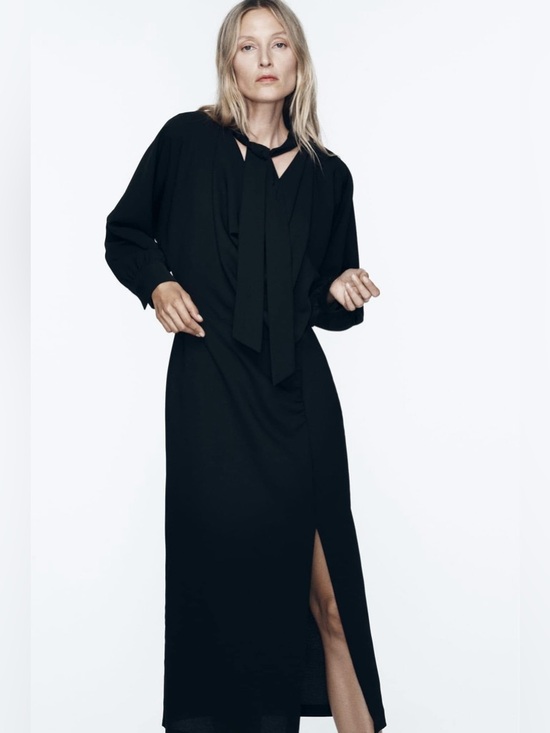 ZARA CREPE MIDI DRESS
BLACK - Picture 3 of 5